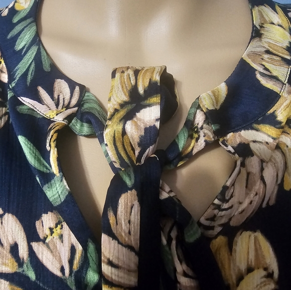 Jessica Simpson Davina Cut Silk Floral Mini Dress Size XS NWT - Picture 2 of 13